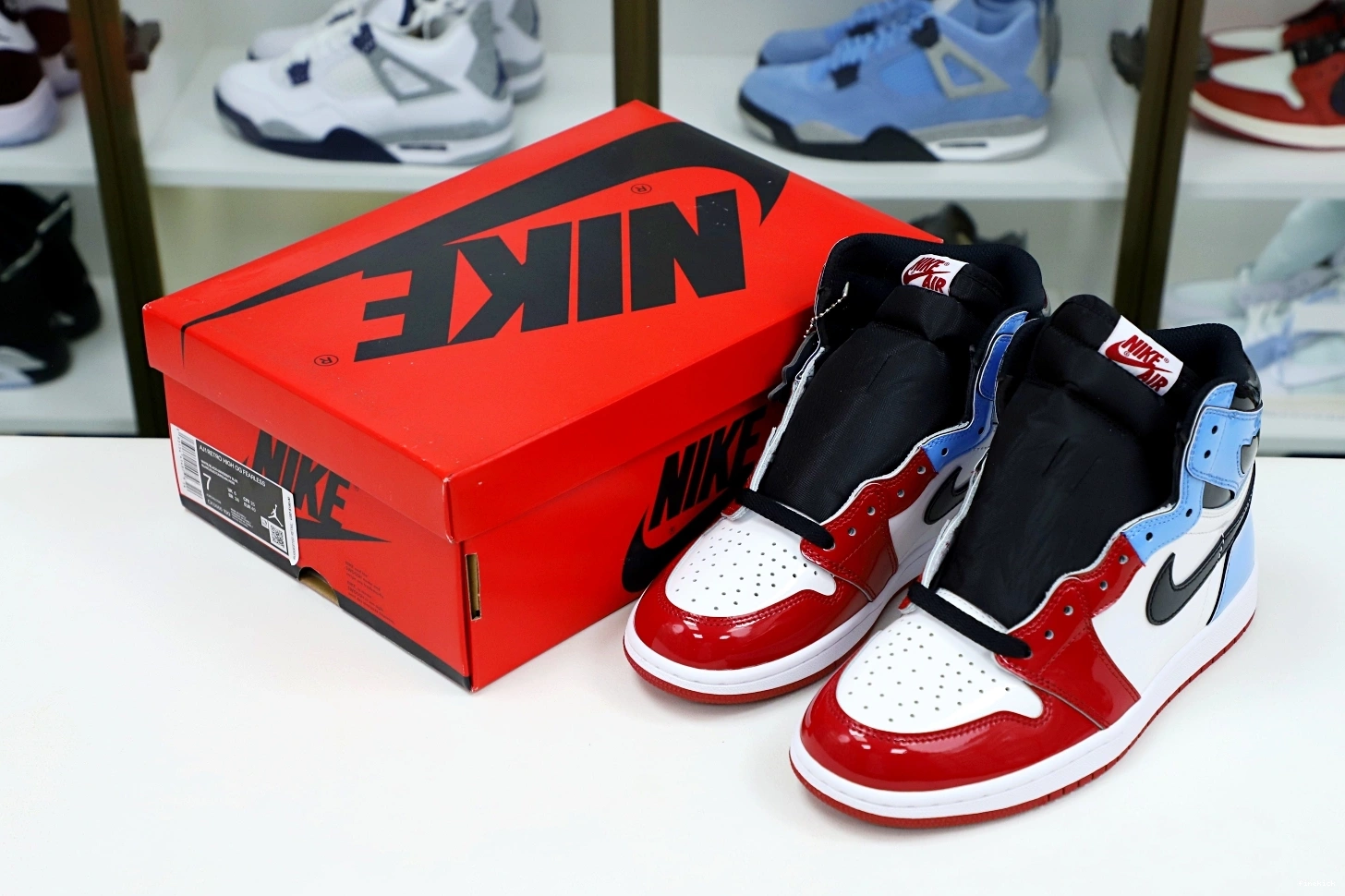 AIR 'FEARLESS' HIGH 1 OG RETRO JORDAN 0820